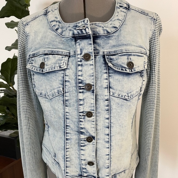 New York and Company Stretch Jean Jacket - Picture 2 of 6